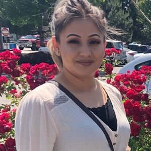 Meet your Posher, Graciela